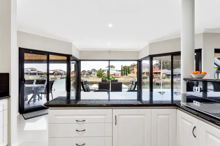 Fifth view of Homely house listing, 4 Santavea Mews, Halls Head WA 6210