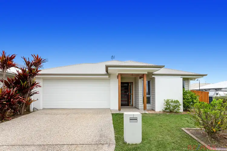 7 Golden Street, Caloundra West QLD 4551
