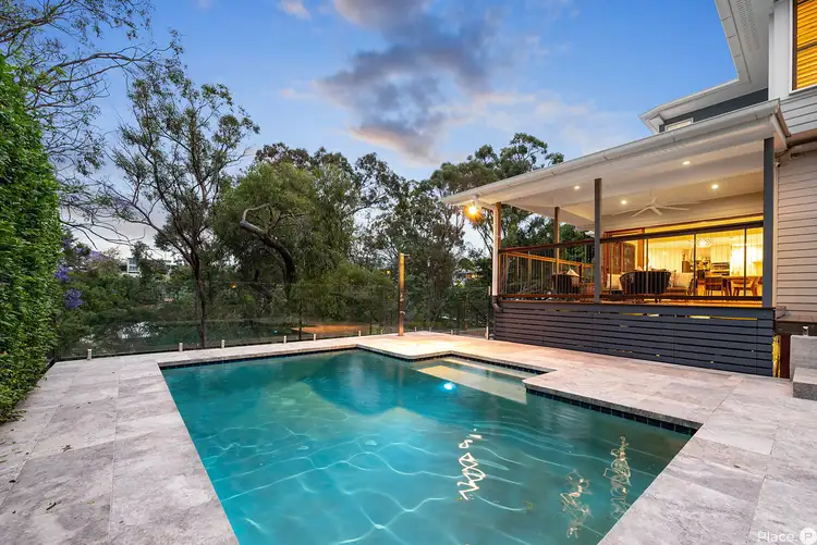 31 Pollock Street, Balmoral QLD 4171
