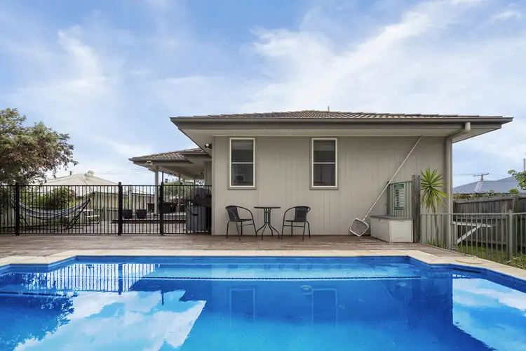33 Margaret Street, Silkstone QLD 4304