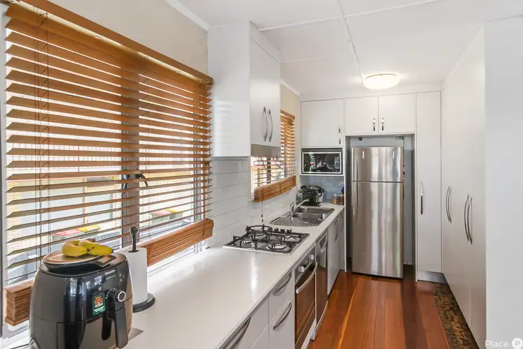 Fifth view of Homely house listing, 32 Shrapnel Road, Cannon Hill QLD 4170