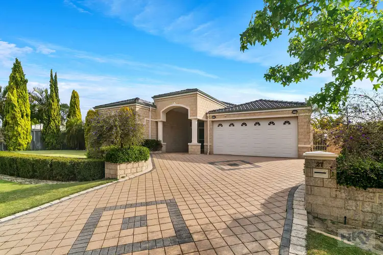 27 Fantail Crescent, Ellenbrook WA 6069