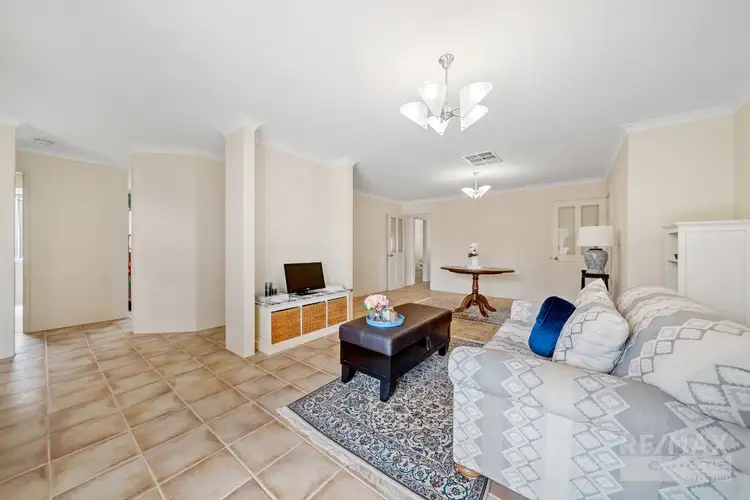 Sixth view of Homely house listing, 10 Carwoola Circle, Carramar WA 6031