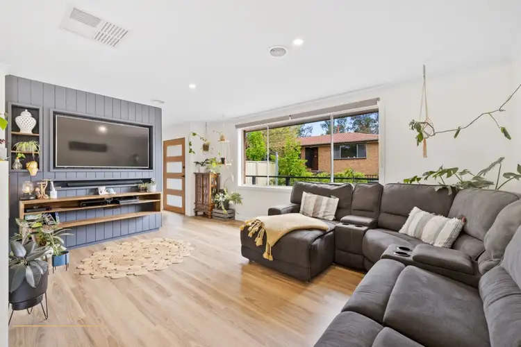 Second view of Homely house listing, 7 Tebbutt Place, Charnwood ACT 2615