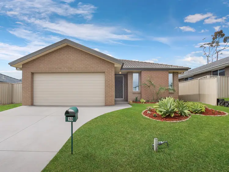 10 Regatta Way, Summerland Point NSW 2259