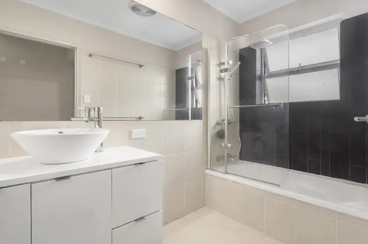 Fifth view of Homely apartment listing, 6/192 Junction Road, Clayfield QLD 4011