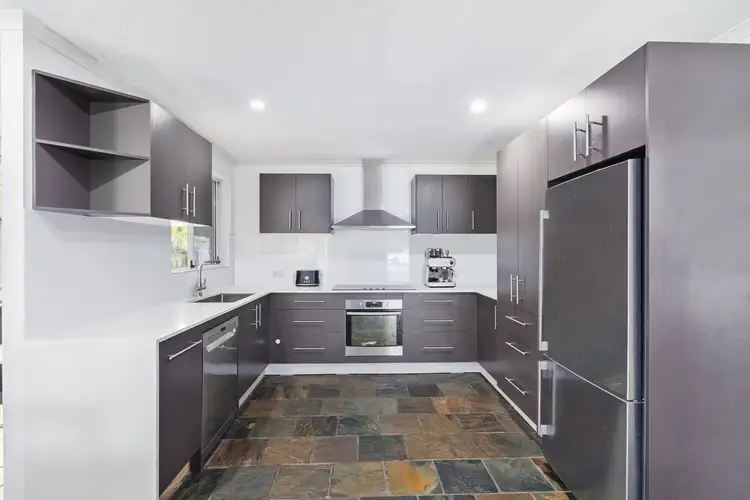 Third view of Homely house listing, 7 Orlando Court, Highland Park QLD 4211