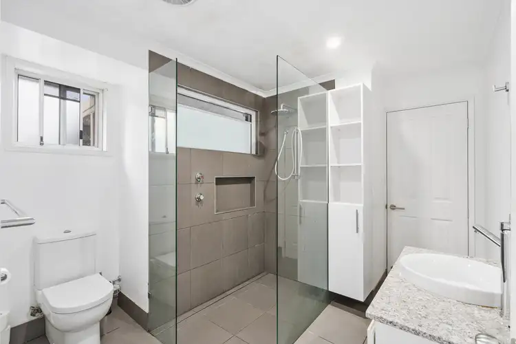 Sixth view of Homely house listing, 7 Orlando Court, Highland Park QLD 4211