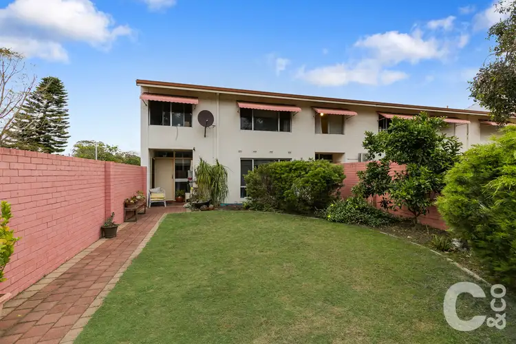 16 Roach Place, Orelia WA 6167