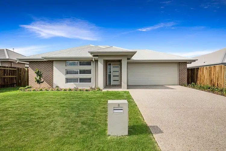 8 Nash Drive, Glenvale QLD 4350