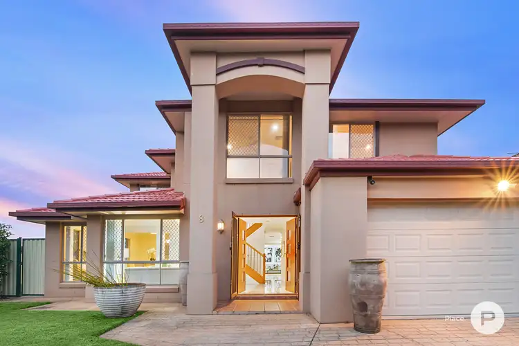 8 Tantanoola Street, Parkinson QLD 4115