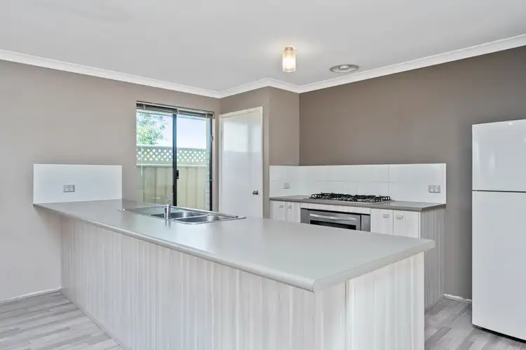 Fifth view of Homely house listing, 2 Keelia Vale, Lakelands WA 6180