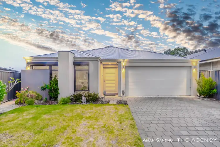 11 Jindabyne Street, Hilbert WA 6112