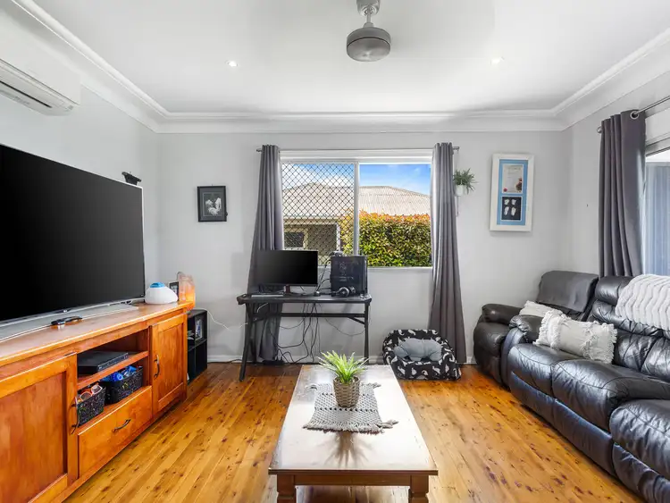 Fifth view of Homely house listing, 1A Lyndall Street, Harristown QLD 4350