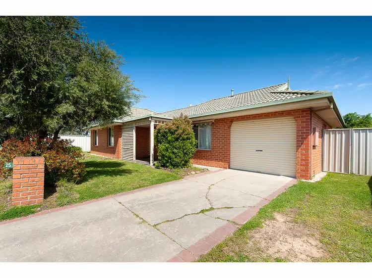 25 Wattletree Road, Lavington NSW 2641