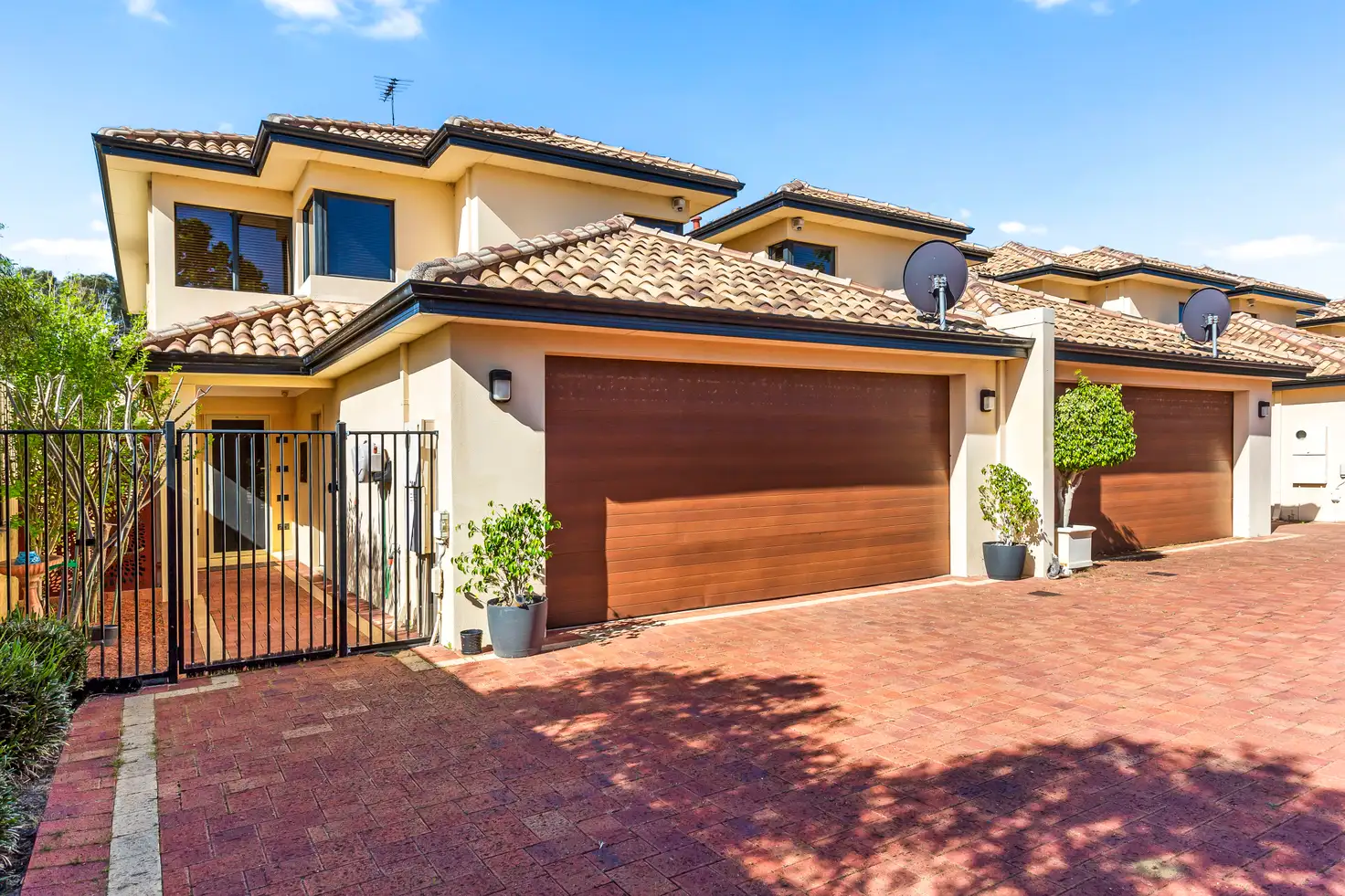 Main view of Homely townhouse listing, 7/21 Pebble Beach Boulevard, Meadow Springs WA 6210