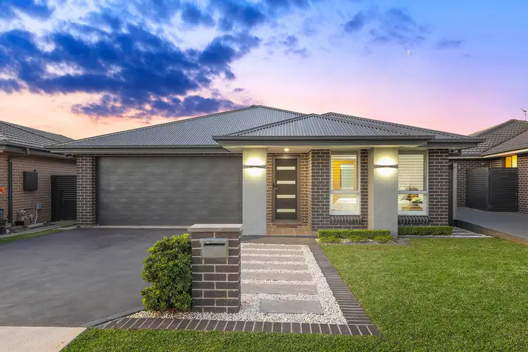 6 Eade Street, Oran Park NSW 2570