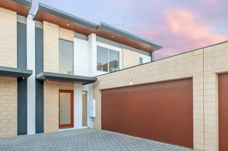 20C Knutsford Avenue, Rivervale WA 6103