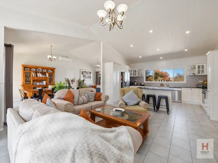 327 Warrens Corner Road, Numeralla NSW 2630