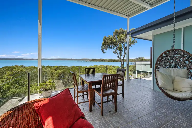 12 Boat Harbour Avenue, Macleay Island QLD 4184