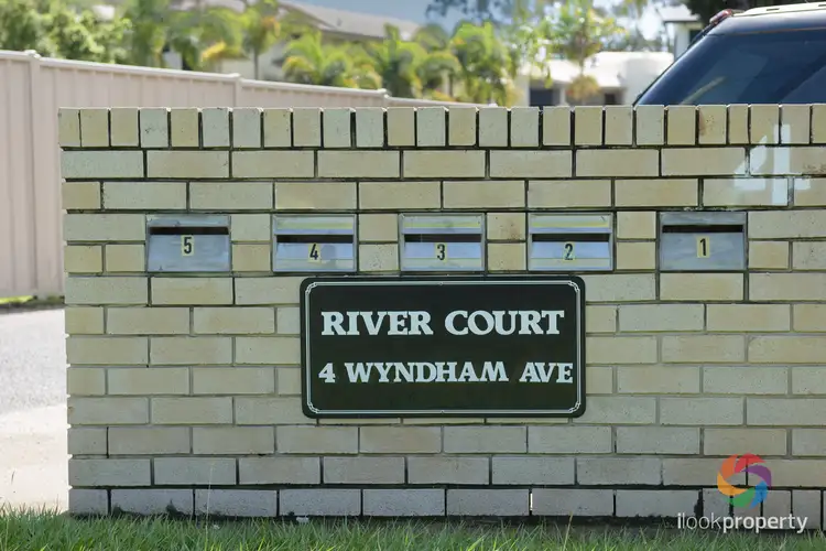 5/4 Wyndham Avenue, Boyne Island QLD 4680