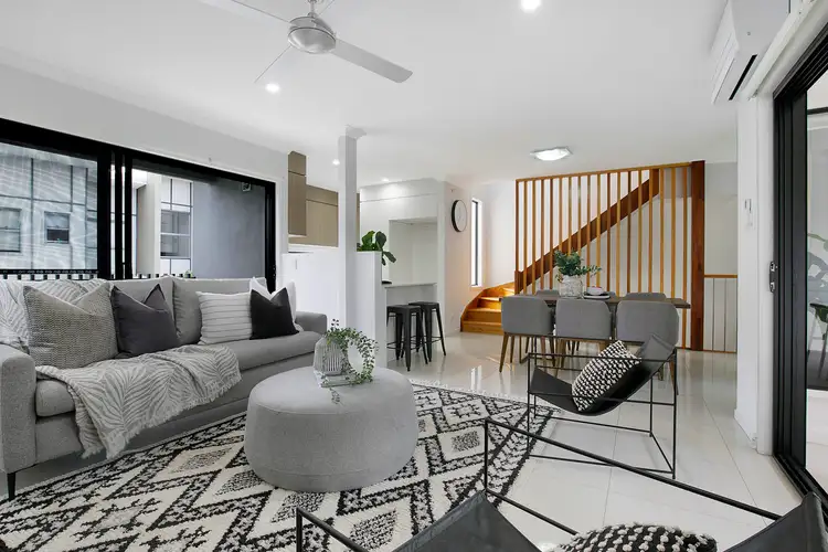 Main view of Homely townhouse listing, 2/38 Birdwood Road, Carina Heights QLD 4152