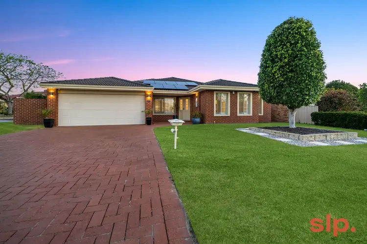17 Minjah Circuit, Carramar WA 6031