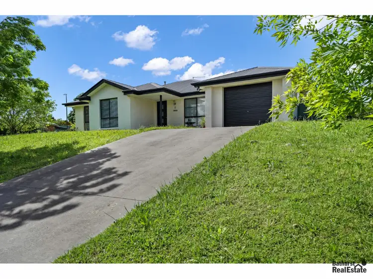 Main view of Homely house listing, 19 Emerald Drive, Kelso NSW 2795