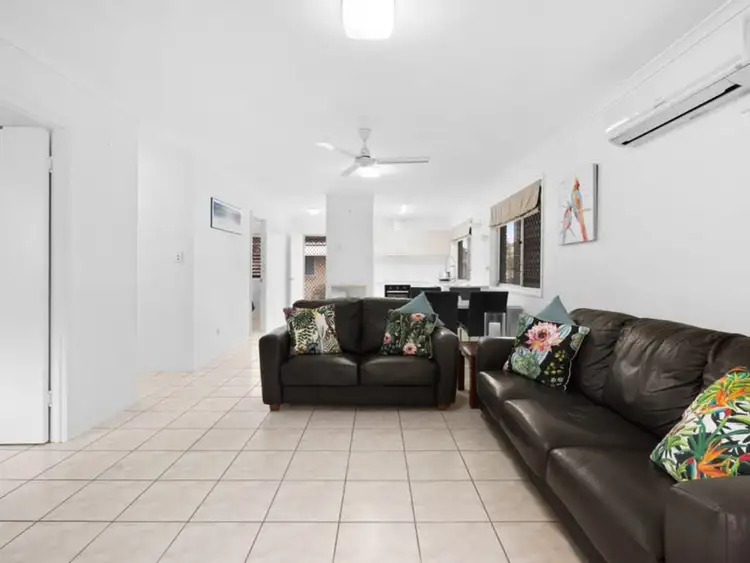 Sixth view of Homely unit listing, 2/143 Northcote Street, Brighton QLD 4017