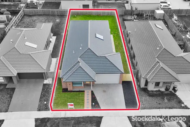 Second view of Homely house listing, 11 Hammersmith Circuit, Traralgon VIC 3844