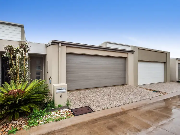 8/4 Lynda Lane, Glenvale QLD 4350