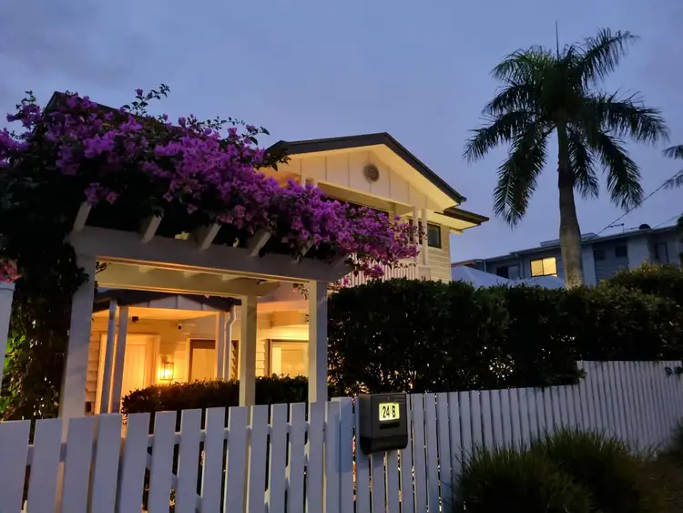 24B East Street, Camp Hill QLD 4152