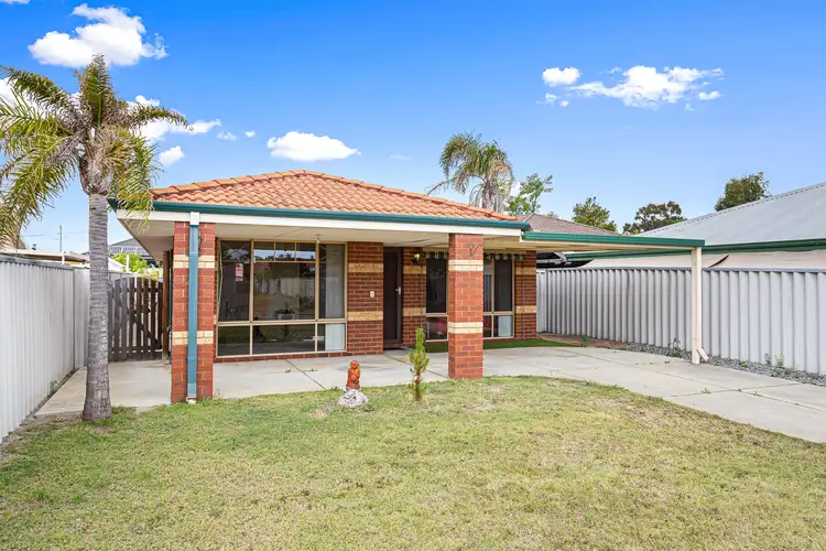 Second view of Homely house listing, 4 Beard Place, Queens Park WA 6107