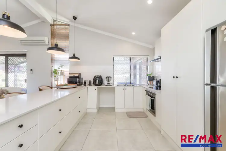 Second view of Homely house listing, 28 Periwinkle Way, Parkwood WA 6147