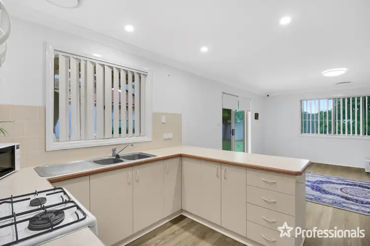 Fourth view of Homely house listing, 7 Willang Crescent, Glenfield Park NSW 2650