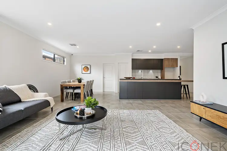 Fifth view of Homely house listing, 10 Listington Way, Wollert VIC 3750