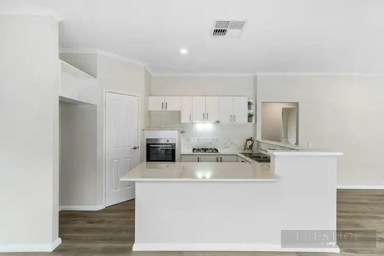 21 Thundelarra Avenue, Ellenbrook WA 6069