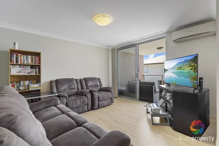Sixth view of Homely apartment listing, 2/329 Lillian Avenue, Salisbury QLD 4107
