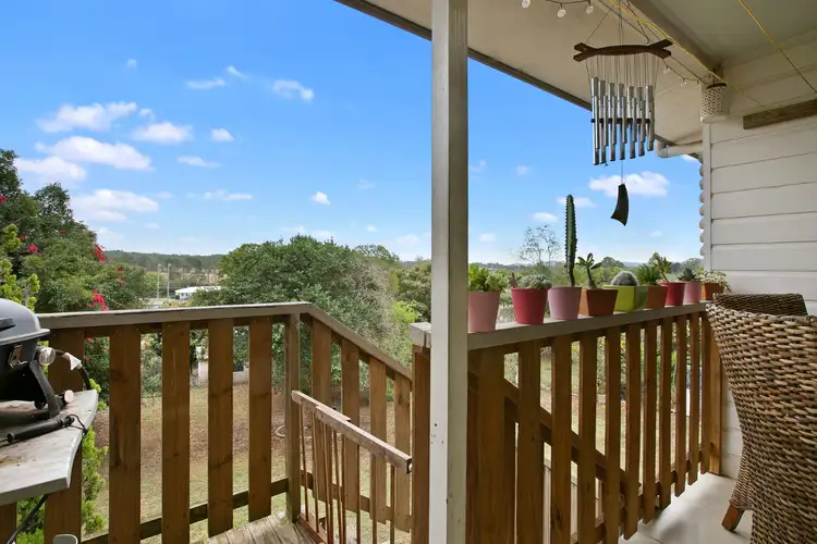 1 & 2/11 York Street, Imbil QLD 4570