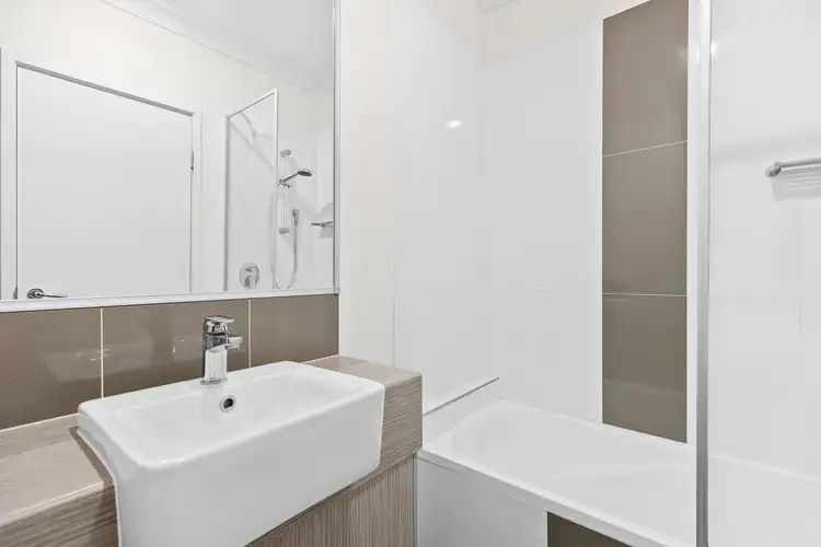 Fifth view of Homely unit listing, 4/11 Cottenham Street, Fairfield QLD 4103