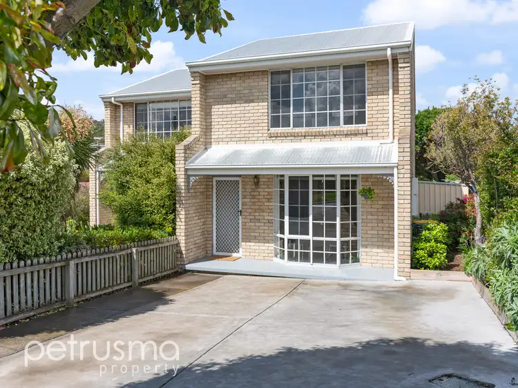 1/44 Topham Street, Rose Bay TAS 7015