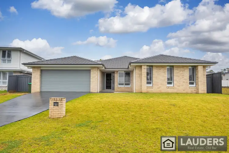 8 Howard Street, Wallabi Point NSW 2430