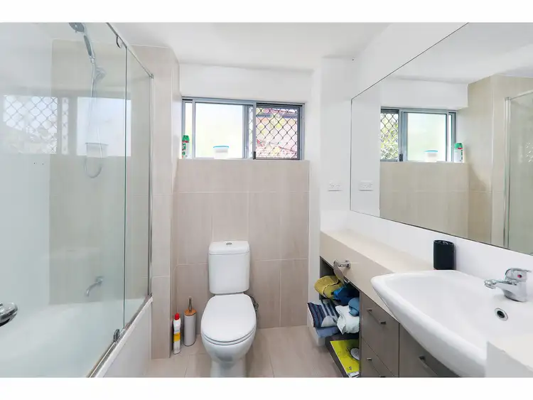 Sixth view of Homely unit listing, 2/28 Adelaide Street, Carina QLD 4152