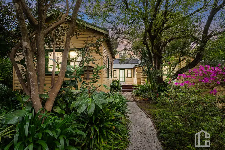 2 Sassafras Gully Road, Springwood NSW 2777