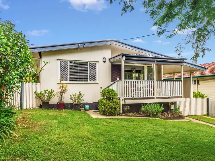 27 Rutherford Street, Stafford Heights QLD 4053