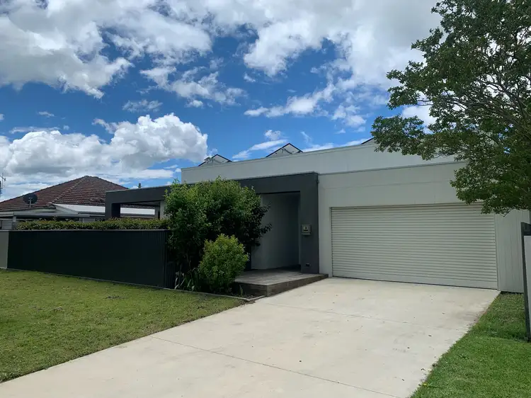 100 Dundas Street, Sale VIC 3850