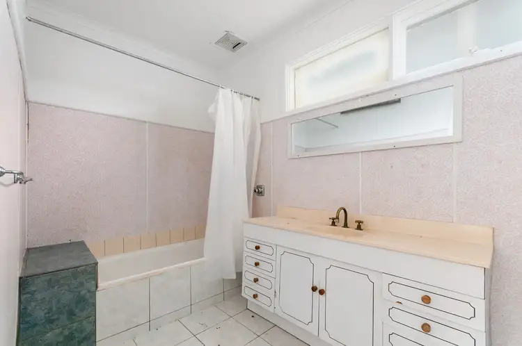 Fifth view of Homely house listing, 2 Carter Street, Stratford VIC 3862