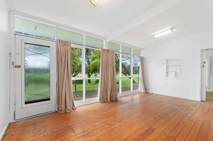 Sixth view of Homely house listing, 2 Carter Street, Stratford VIC 3862