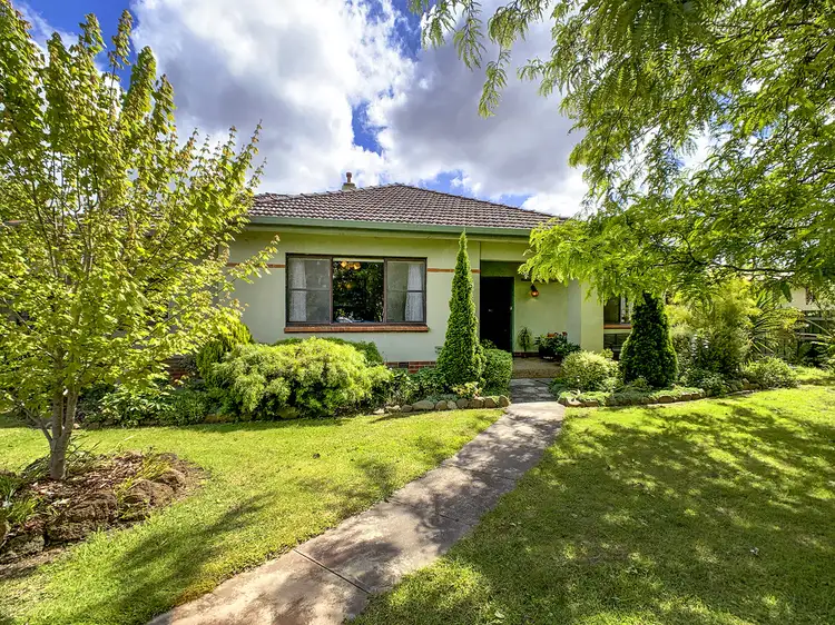21-23 Dawson Street, Stratford VIC 3862