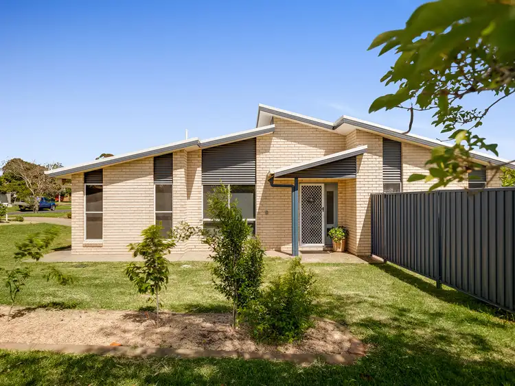 2/33 Bouganvillea Drive, Middle Ridge QLD 4350